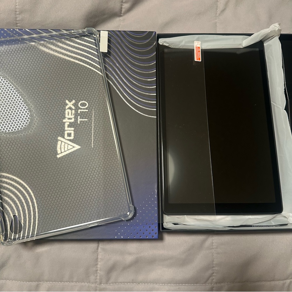 Like new in box Vortex T10 Tablet w/Case & Screen protector in Original box